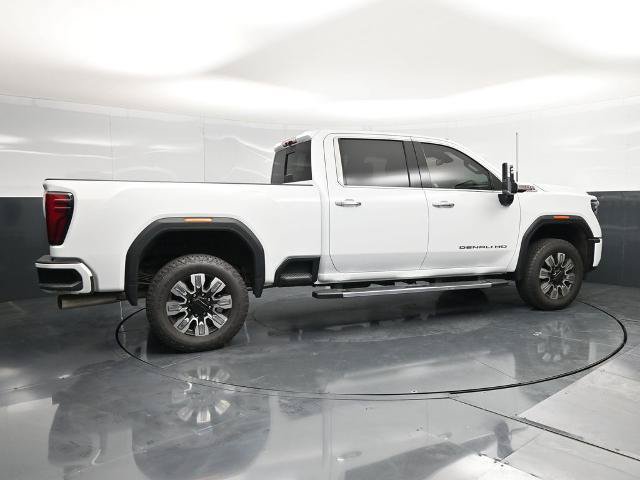 Used 2025 GMC Sierra 2500 Denali AWD/4WD image 4