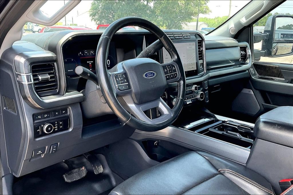 Certified 2024 Ford F250 Lariat w/ Lariat Ultimate Package AWD/4WD image 14