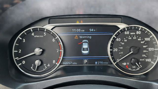 Used 2024 Nissan Altima 2.5 SR FWD image 16