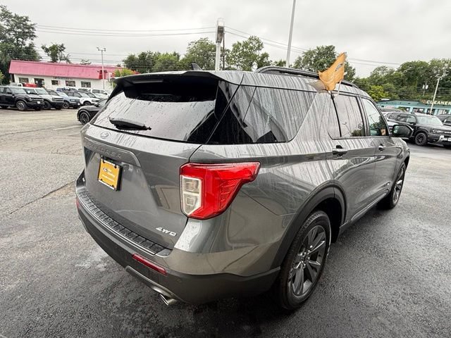 Certified 2023 Ford Explorer XLT w/ Equipment Group 202A AWD/4WD image 9