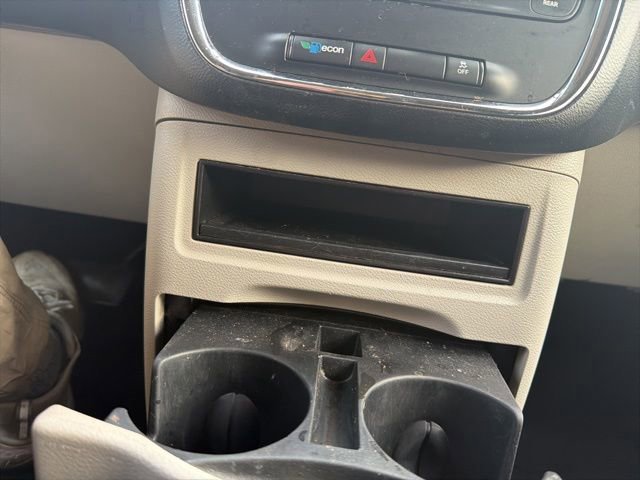 Used 2018 Dodge Grand Caravan SE FWD image 25