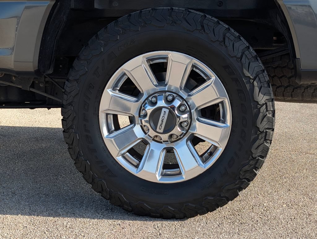Certified 2020 Ford F250 Platinum w/ FX4 Off-Road Package AWD/4WD image 28