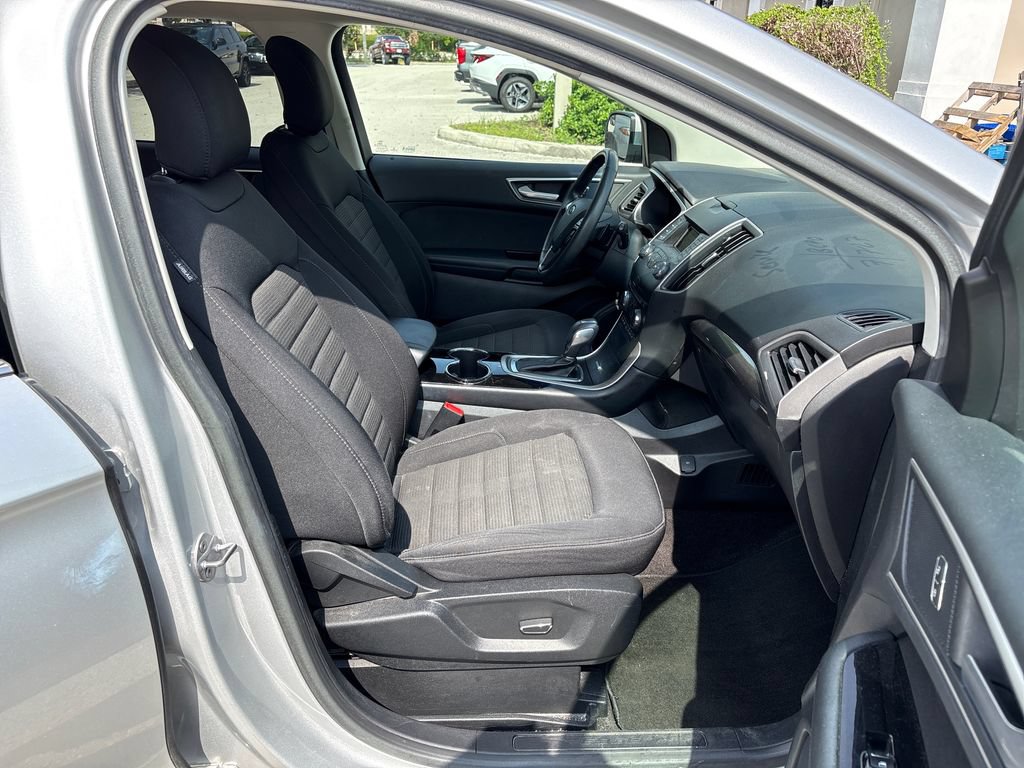 Certified 2018 Ford Edge SEL AWD/4WD image 6