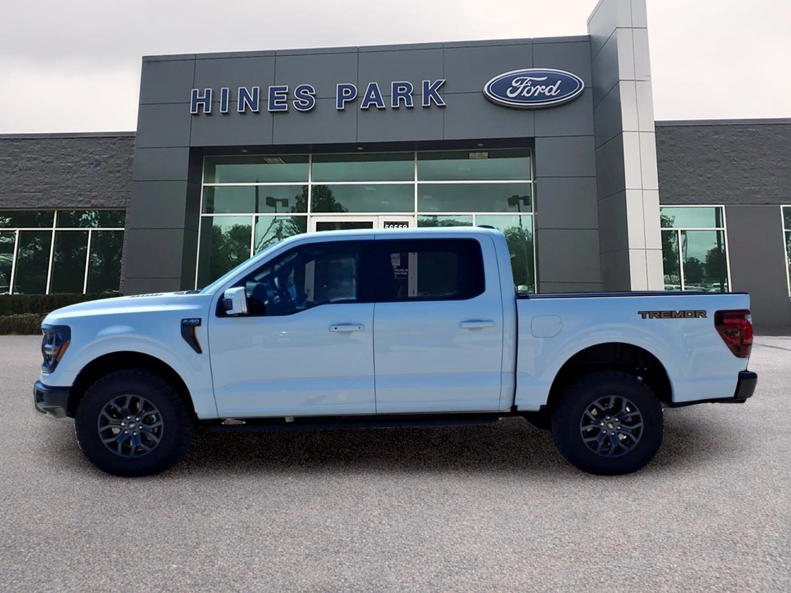 Certified 2025 Ford F150 Tremor w/ Equipment Group 402A High AWD/4WD image 4