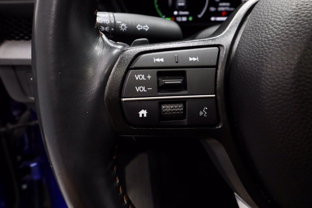 Used 2025 Honda CR-V Sport-L image 29