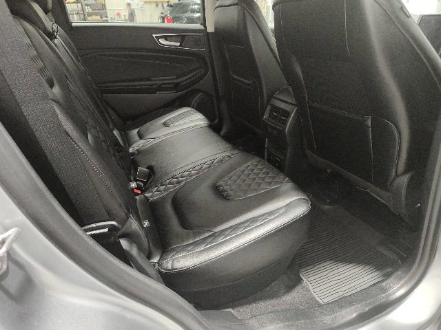 Certified 2024 Ford Edge Titanium w/ Equipment Group 301A image 18