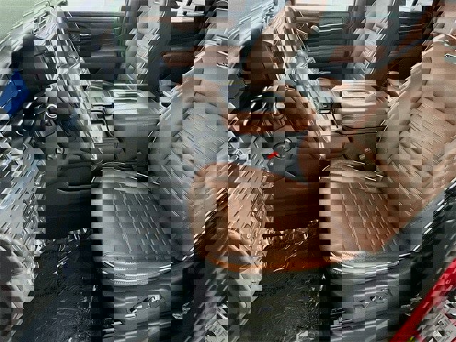 Used 2023 GMC Yukon Denali Ultimate image 9