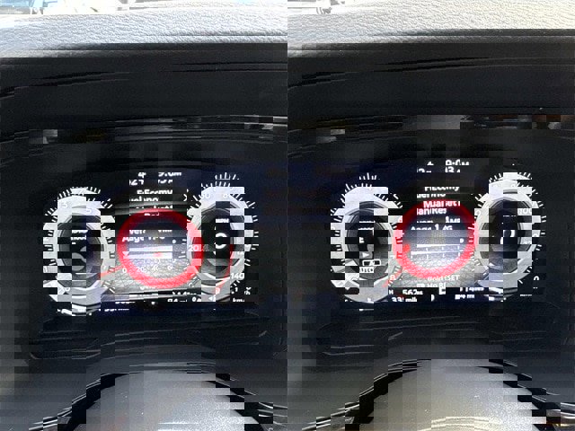 Used 2024 Nissan Pathfinder Platinum image 37