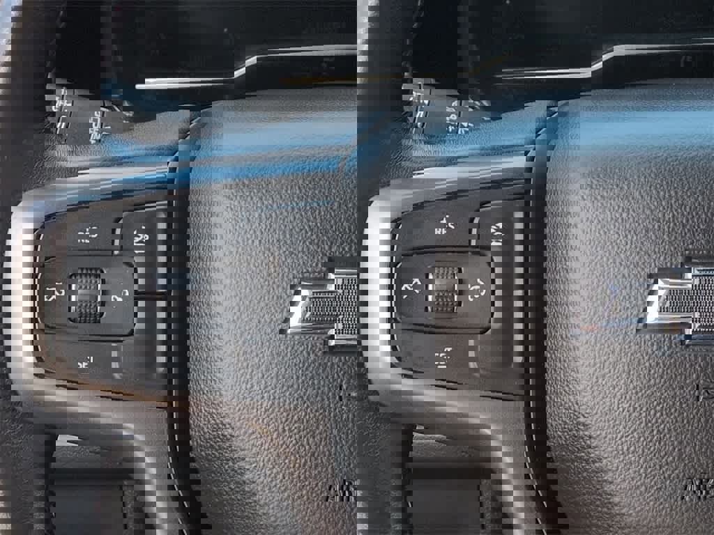 Used 2022 Chevrolet Suburban RST image 24