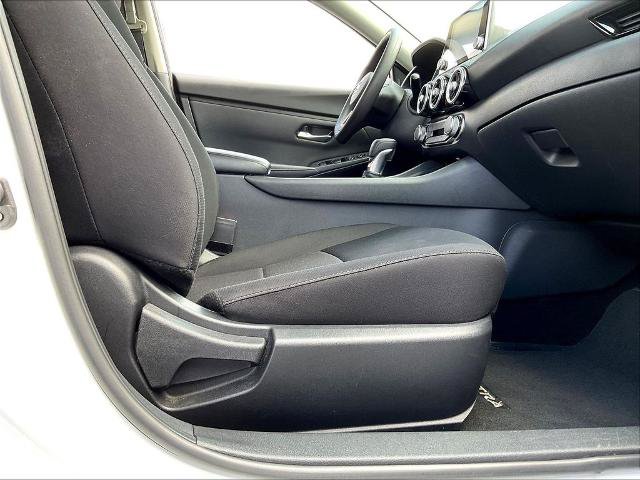 Used 2024 Nissan Sentra SV FWD image 33