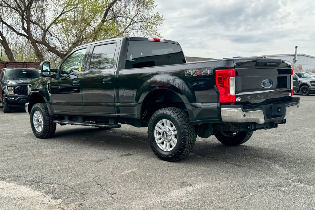 Certified 2019 Ford F250 XLT w/ XLT Value Package AWD/4WD image 5