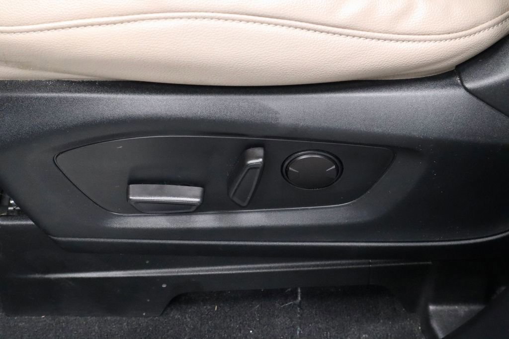 Certified 2021 Ford Explorer Limited w/ Equipment Group 301A image 26