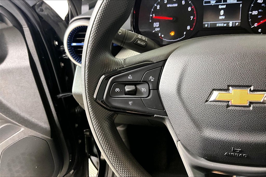 Used 2025 Chevrolet Trax LS FWD image 14