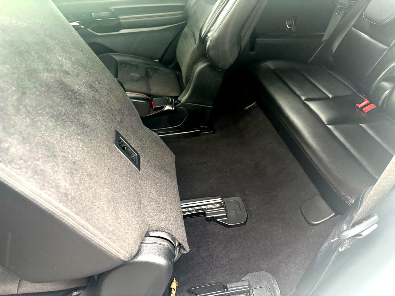 Certified 2023 Ford Explorer ST-Line w/ Class IV Trailer Tow Package image 41