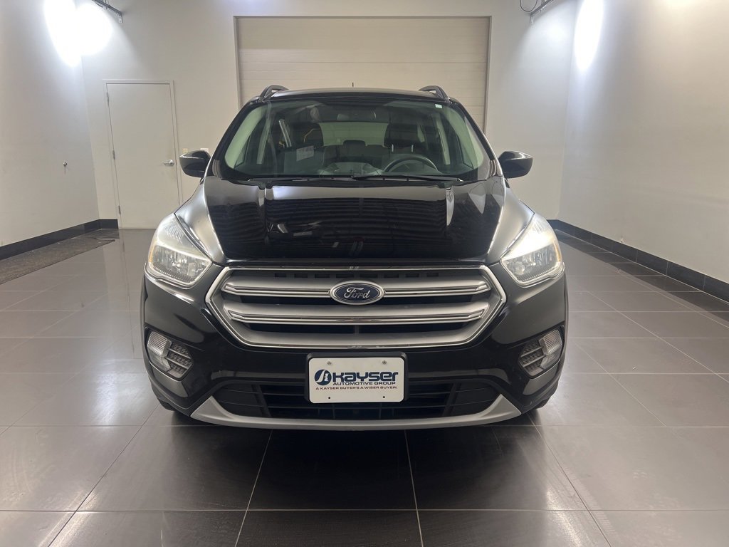 Certified 2018 Ford Escape SE w/ SE Sync 3 Package image 2