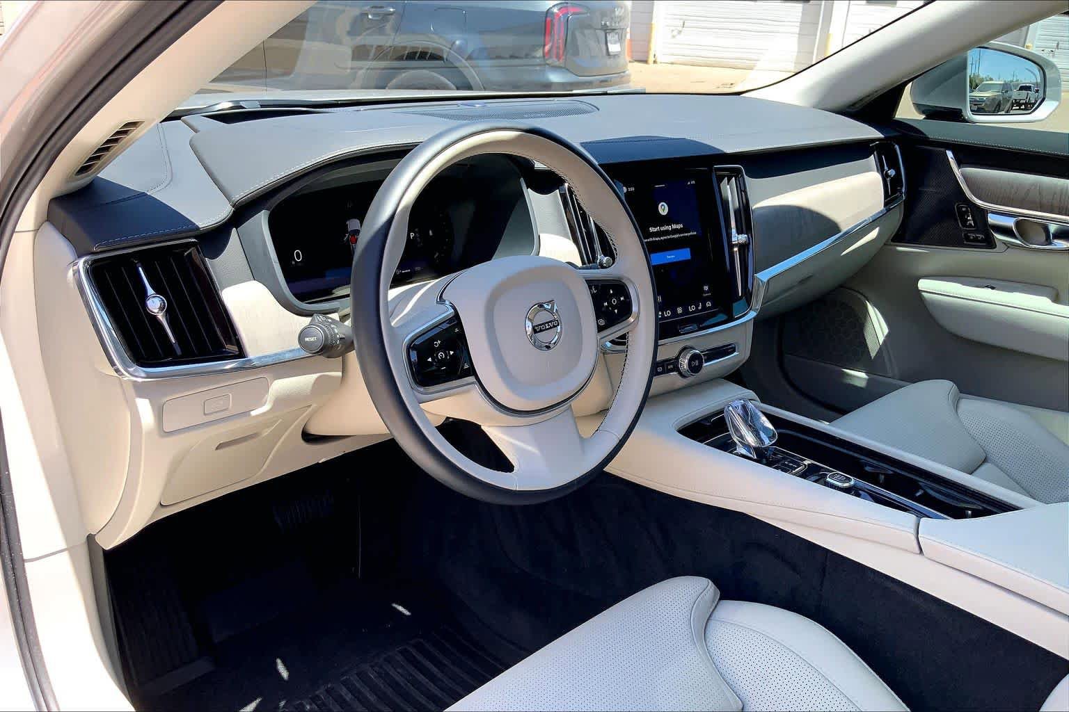 Used 2024 Volvo S90 B6 Ultimate w/ Protection Package Premier AWD/4WD image 18