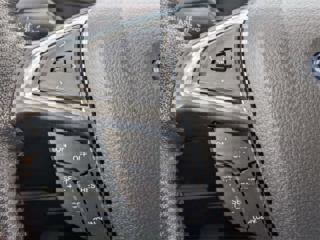 Certified 2023 Ford Edge SEL image 17