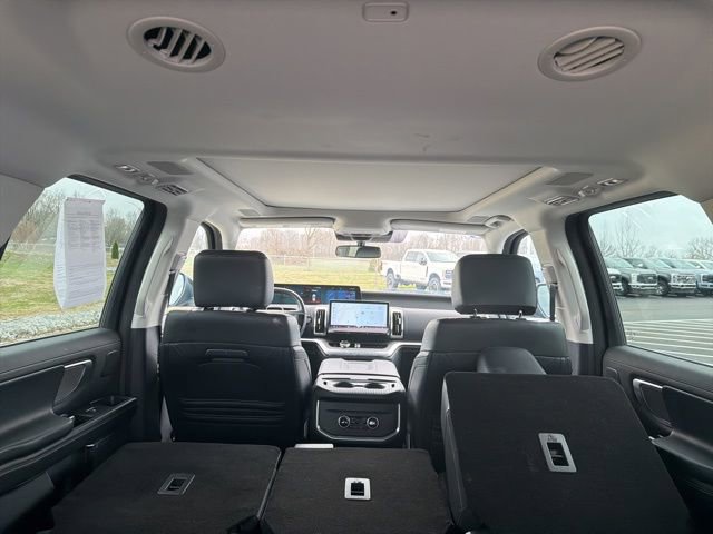 Certified 2025 Ford Expedition Max Platinum w/ Driver's Package image 25