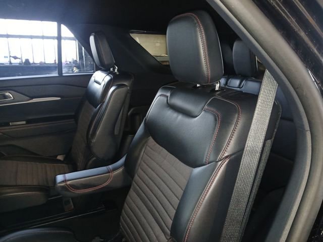 Certified 2025 Ford Explorer ST-Line image 43