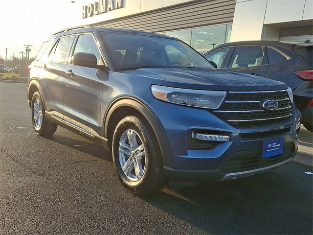 Certified 2020 Ford Explorer XLT w/ Equipment Group 202A image 2