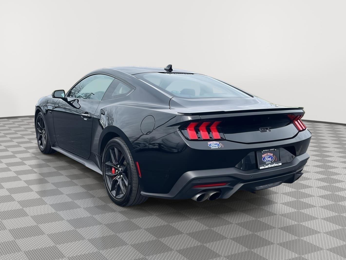 Certified 2025 Ford Mustang GT Premium image 3