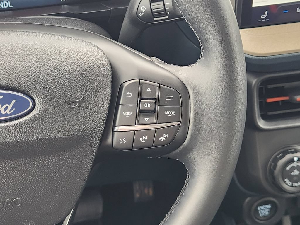 Certified 2025 Ford Maverick Lariat AWD/4WD image 27