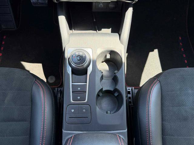 Certified 2022 Ford Escape SEL w/ SEL Stealth AWD Package image 18