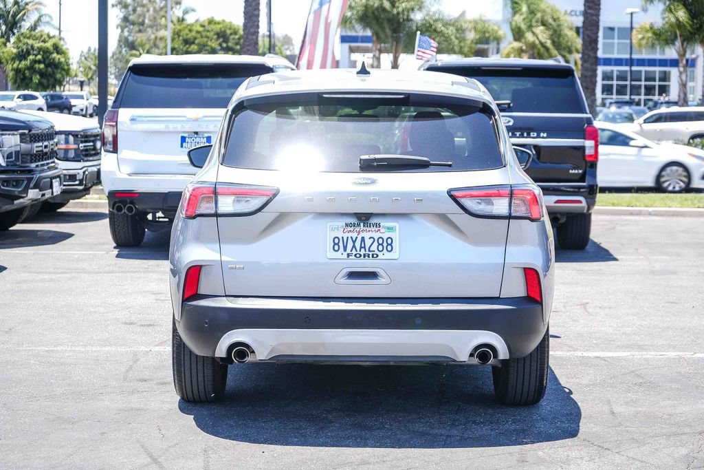 Certified 2021 Ford Escape SE FWD image 8