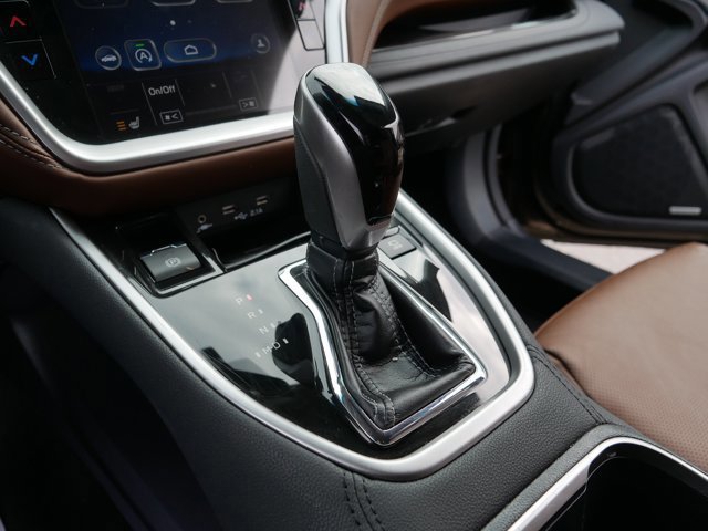 Used 2020 Subaru Outback Touring w/ Popular Package #2 image 28