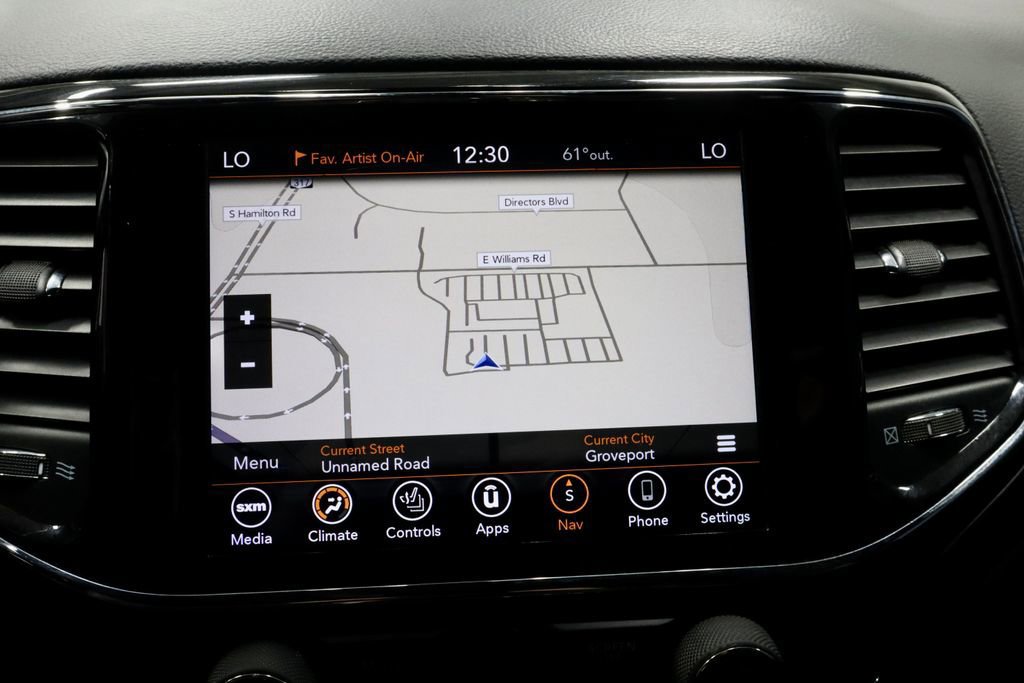 Used 2020 Jeep Grand Cherokee Altitude image 11