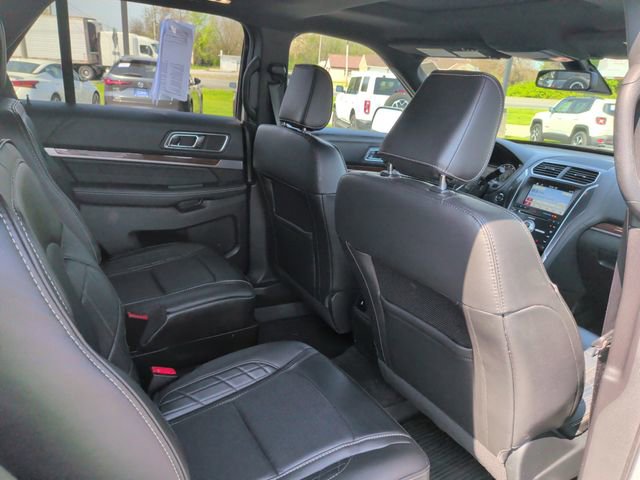 Certified 2018 Ford Explorer Platinum AWD/4WD image 17