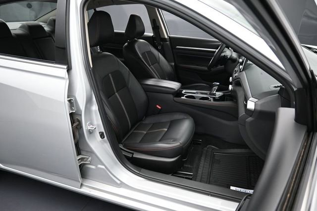 Used 2024 Nissan Altima 2.5 SR FWD image 27