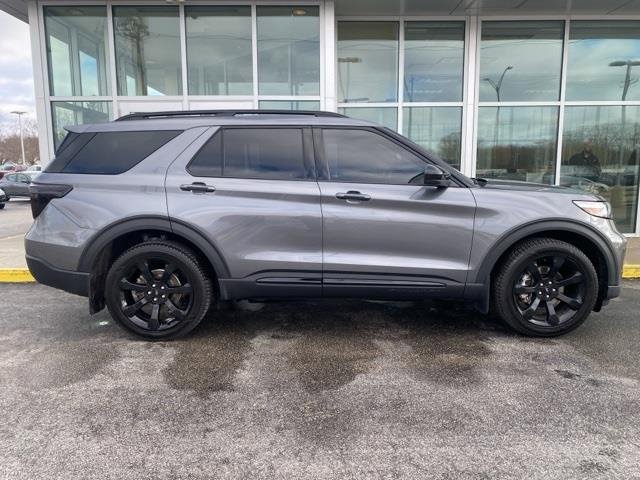 Certified 2022 Ford Explorer ST-Line w/ Class IV Trailer Tow Package image 5