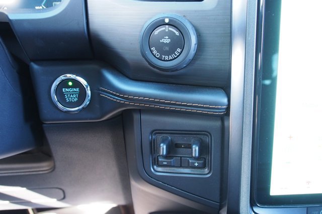 Certified 2023 Ford Expedition Platinum image 28