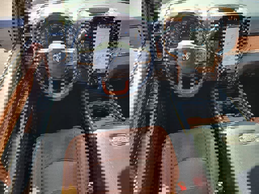 Used 2023 RAM 3500 Limited image 15