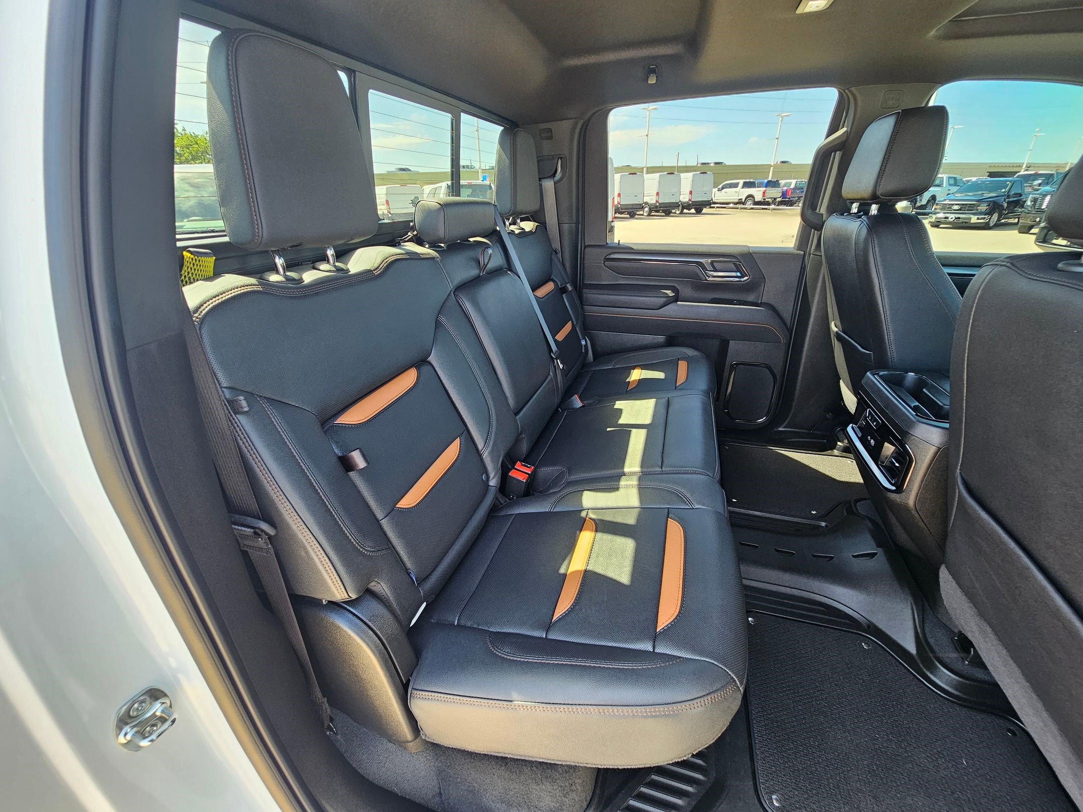 Used 2025 GMC Sierra 2500 AT4 AWD/4WD image 33