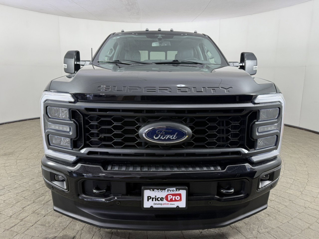 Certified 2023 Ford F250 Lariat w/ Lariat Ultimate Package AWD/4WD image 2