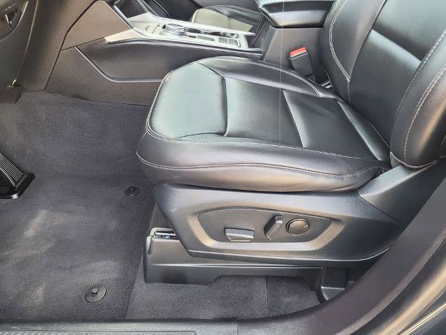 Certified 2022 Ford Explorer XLT w/ Equipment Group 202A image 23