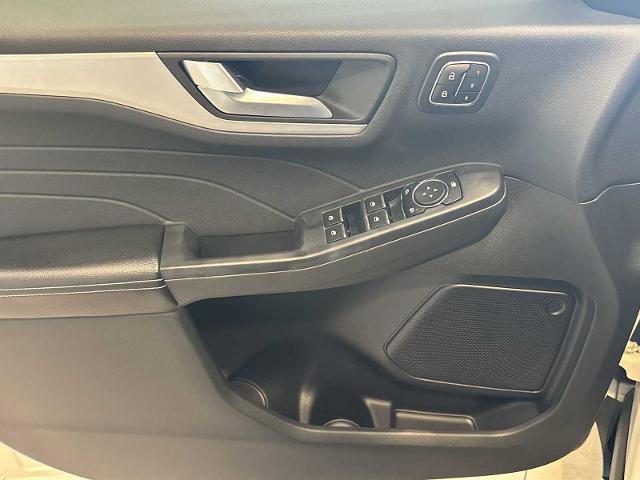 Certified 2024 Ford Escape Platinum AWD/4WD image 21