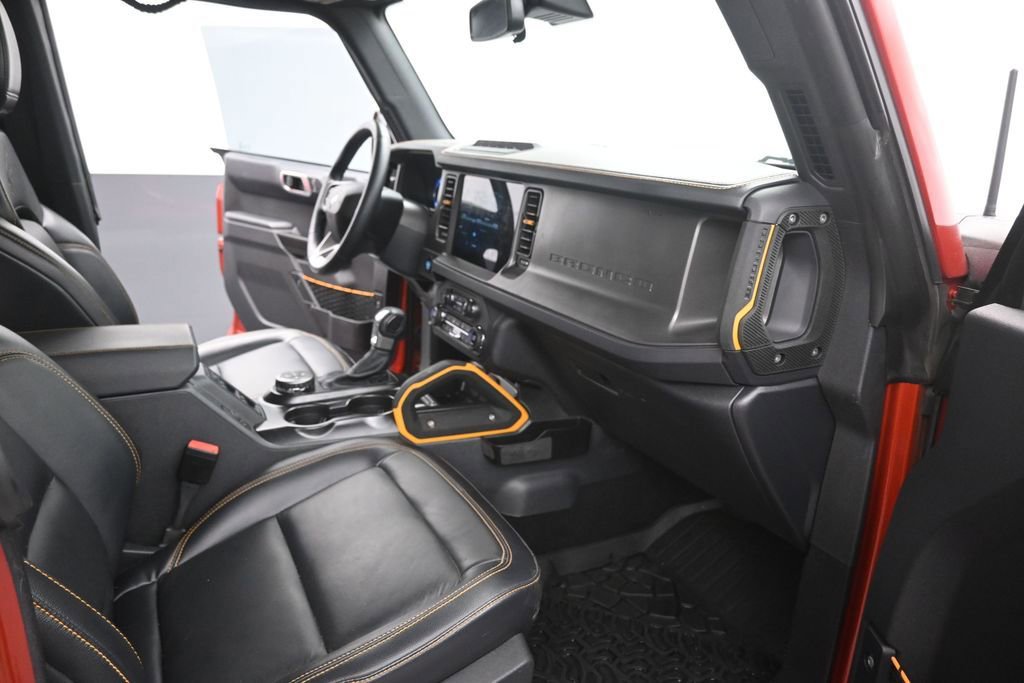 Certified 2024 Ford Bronco Badlands AWD/4WD image 27