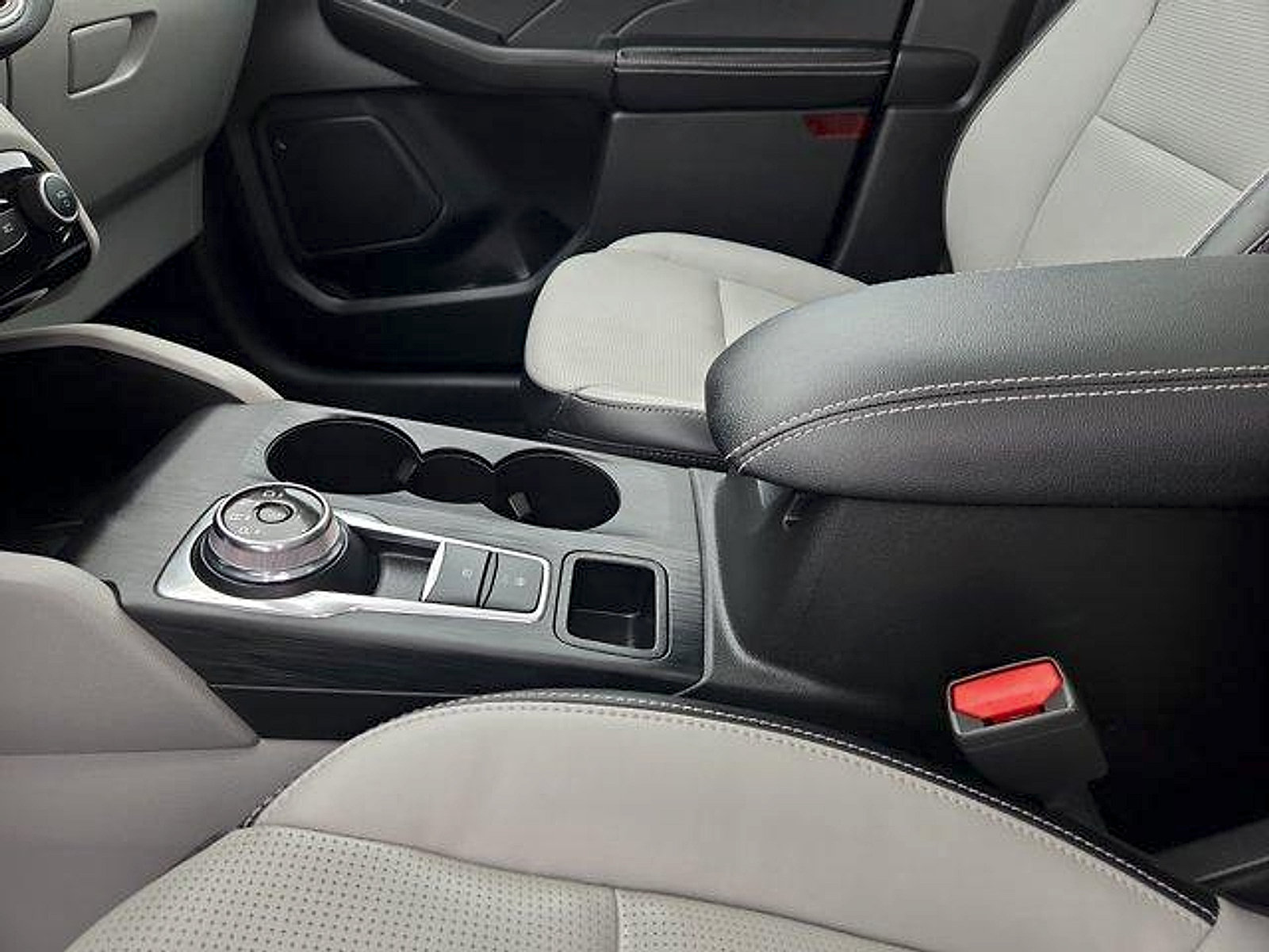 Certified 2023 Ford Escape Platinum AWD/4WD image 22
