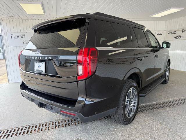 Certified 2025 Ford Expedition Active AWD/4WD image 24