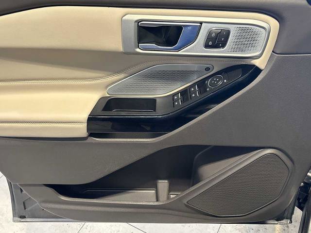 Certified 2022 Ford Explorer Platinum w/ Technology Package image 22