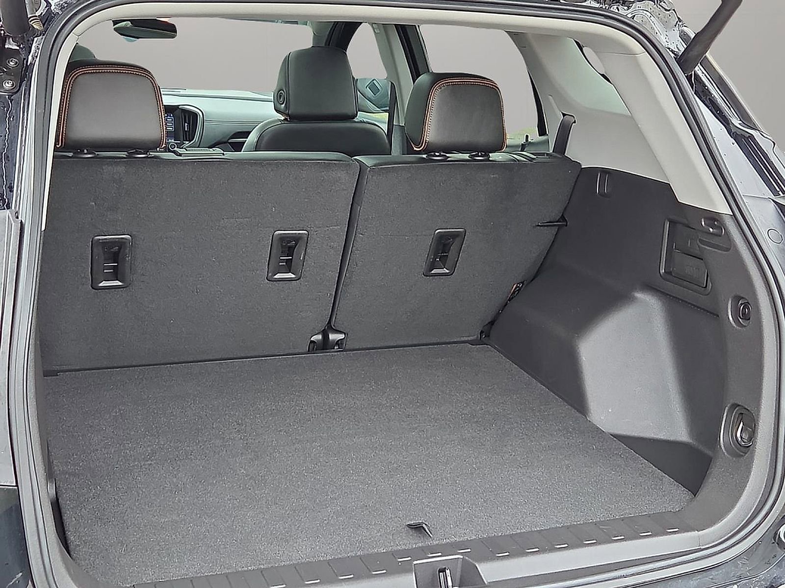 Used 2024 GMC Terrain AT4 w/ Tech Package image 8