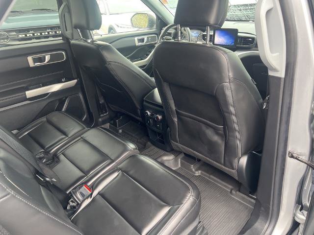 Certified 2021 Ford Explorer XLT w/ Equipment Group 202A image 17