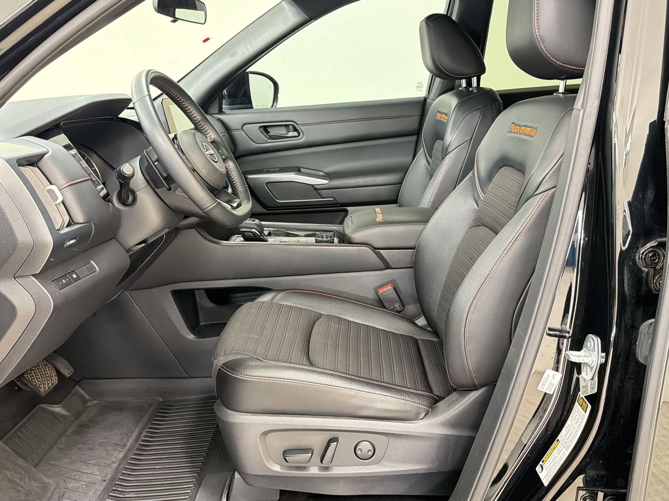 Used 2023 Nissan Pathfinder Rock Creek image 11
