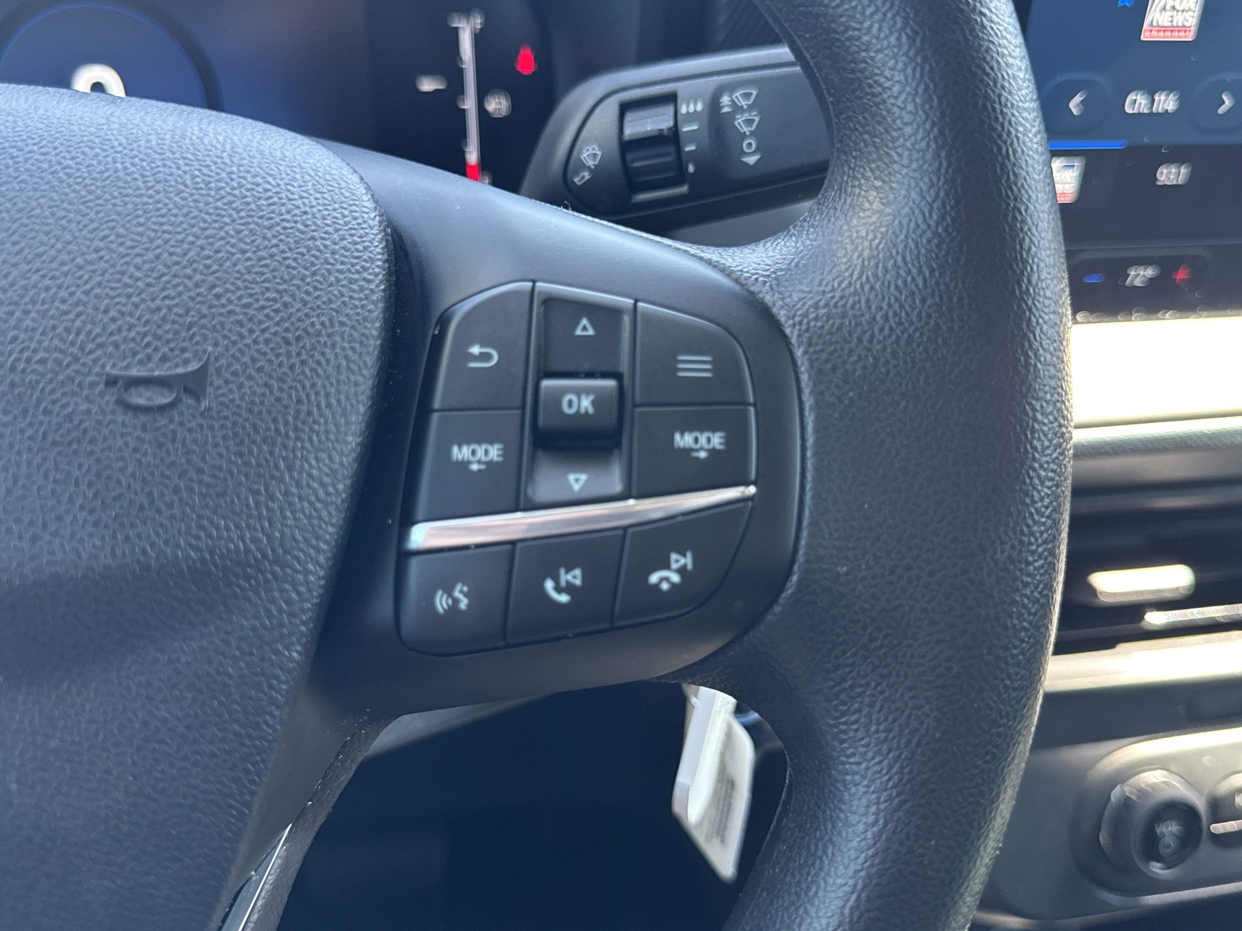 Certified 2025 Ford Maverick XL w/ 4K Tow Package AWD/4WD image 30