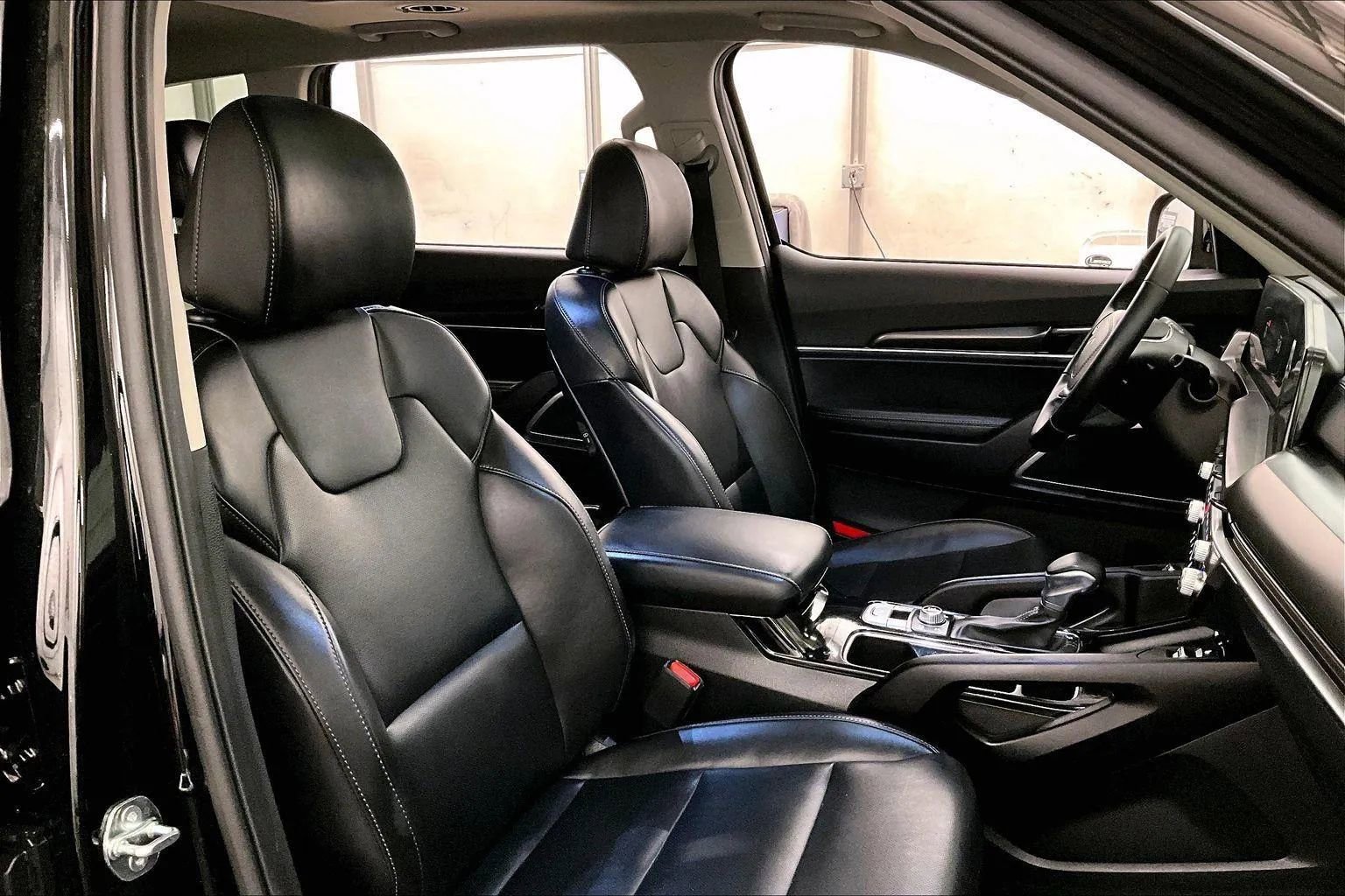 Used 2025 Kia Telluride S image 7