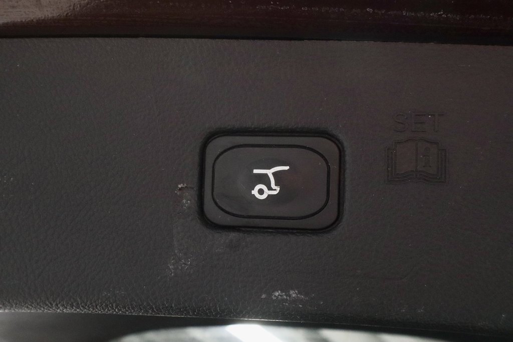 Certified 2024 Ford Edge SEL w/ Convenience Package image 21