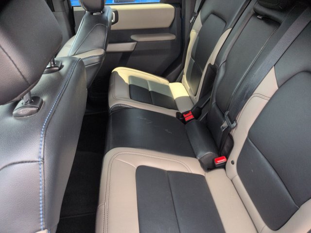 Certified 2023 Ford Bronco Wildtrak AWD/4WD image 31